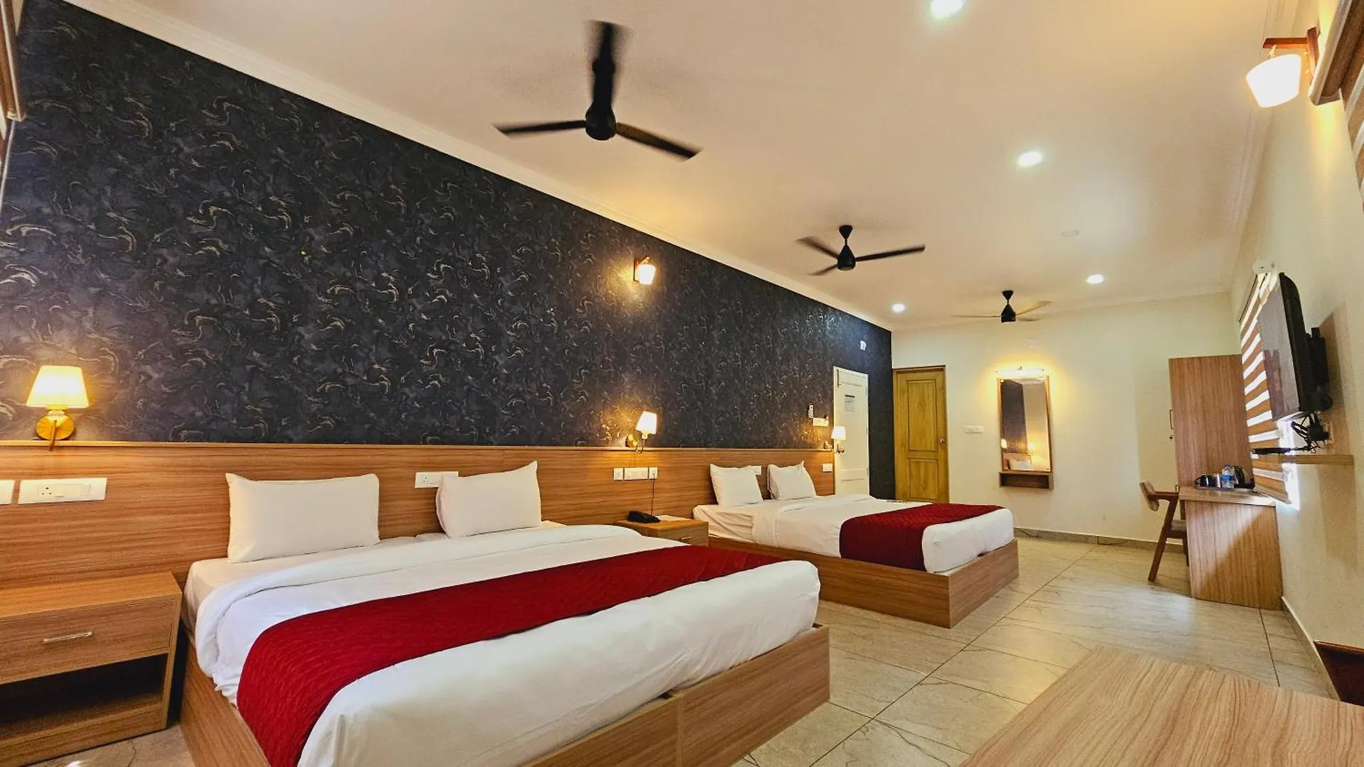 Esaa Airport Hotel Kochi