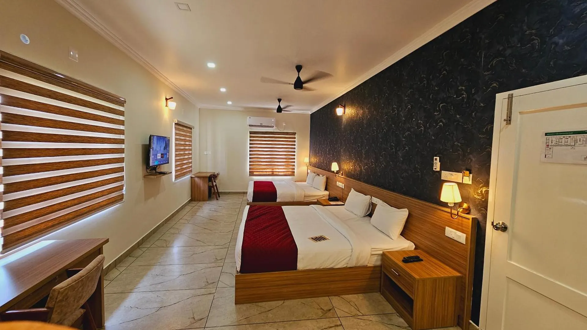 Esaa Airport Hotel Kochi 3*,  India